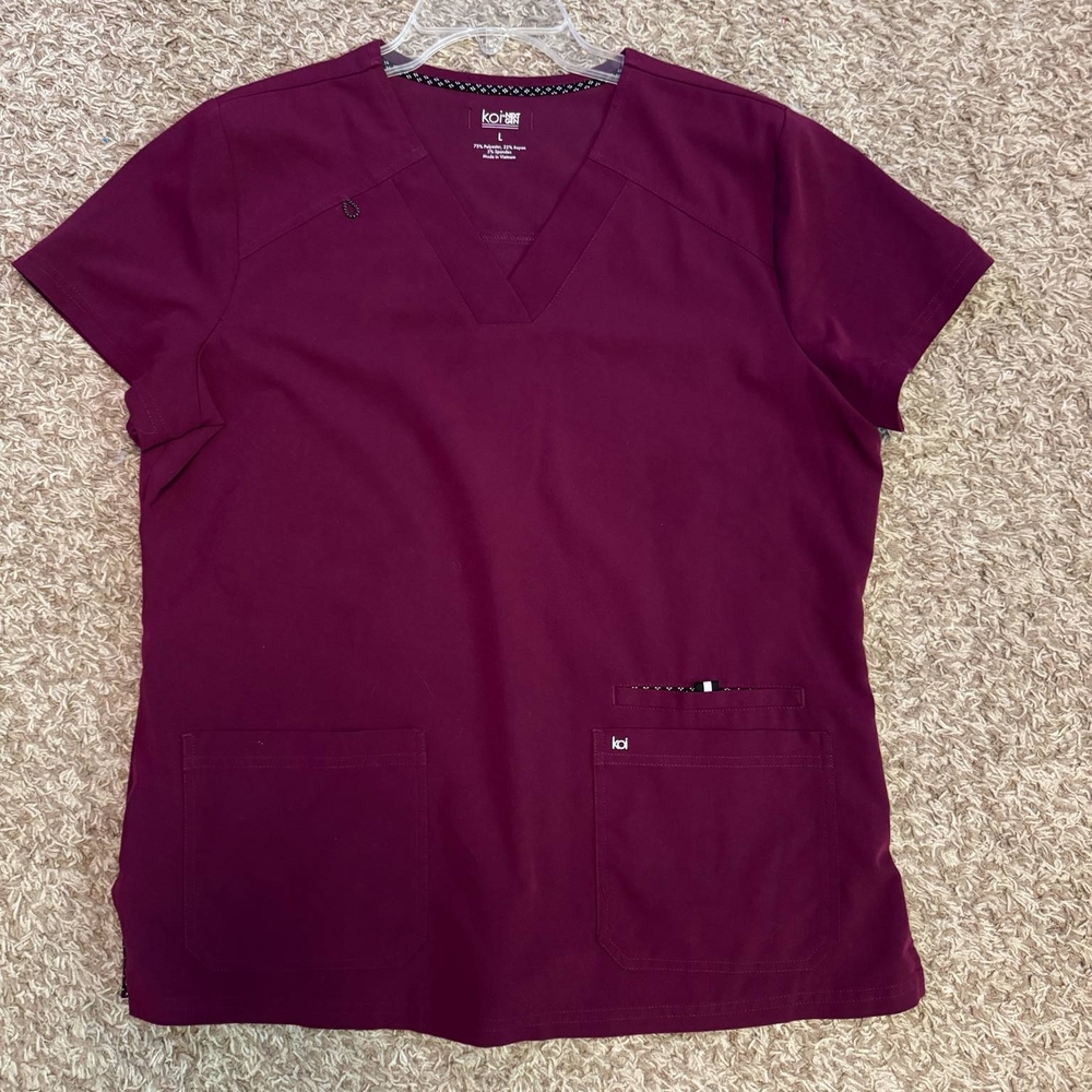 KOI Women's Wine Short Sleeve Top & Jogger Bottom Scrubs